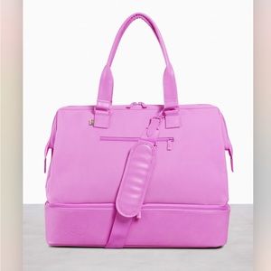 Beis Limited Edition Berry Pink Weekender Bag NWT
